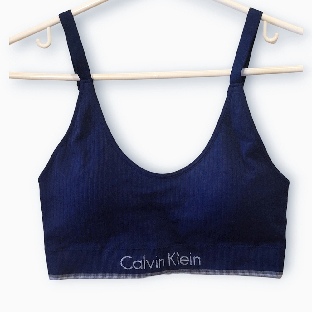 🛍️ CALVIN KLEIN - Ribbed Seamless Bralette